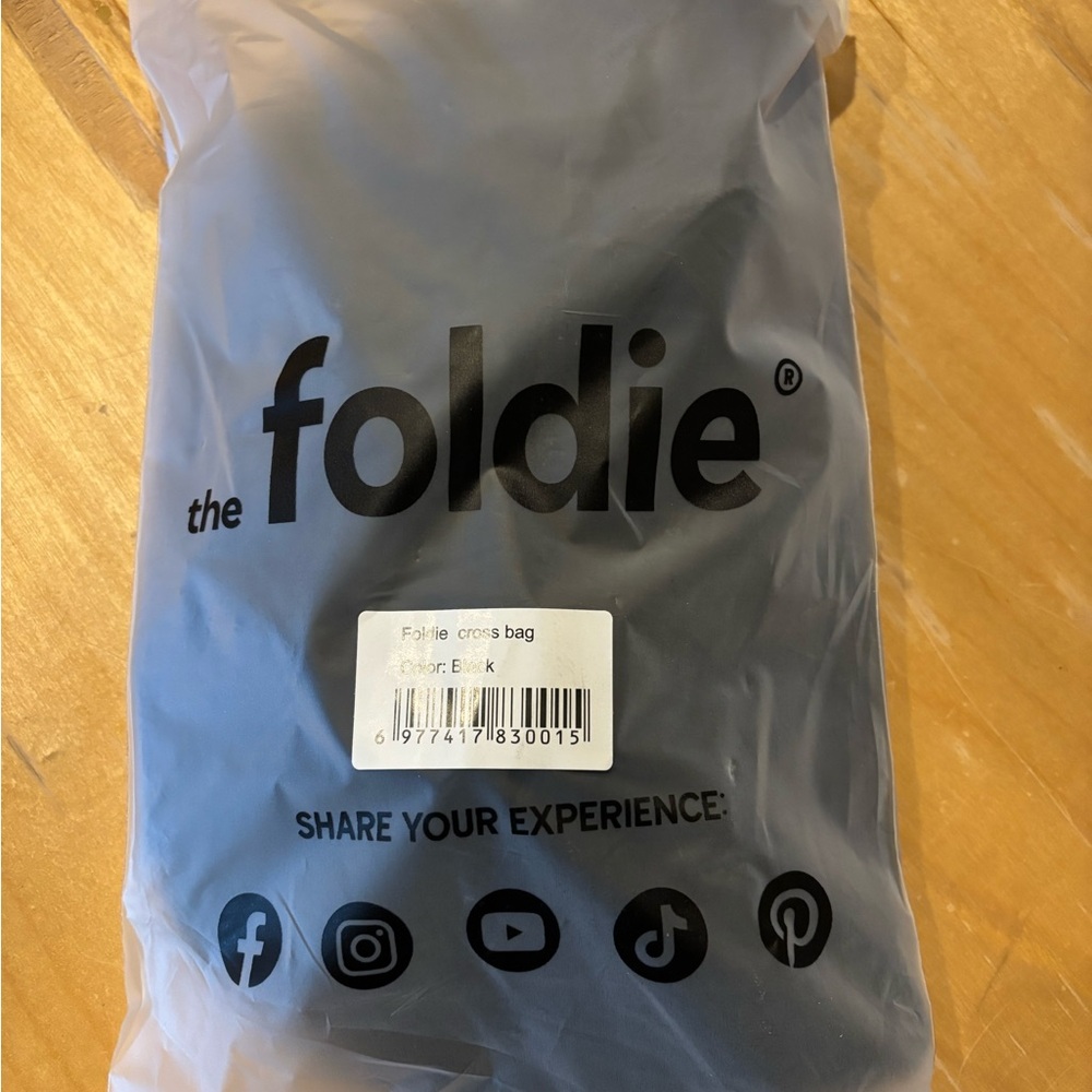 Foldie Black Crossbody Bag